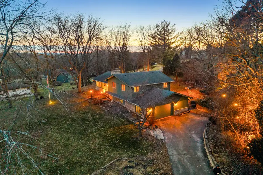 W260N5139 Autumn Trl, Lisbon, WI 53072 - #3