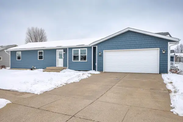 304 Heather Pl, Holmen, WI 54636