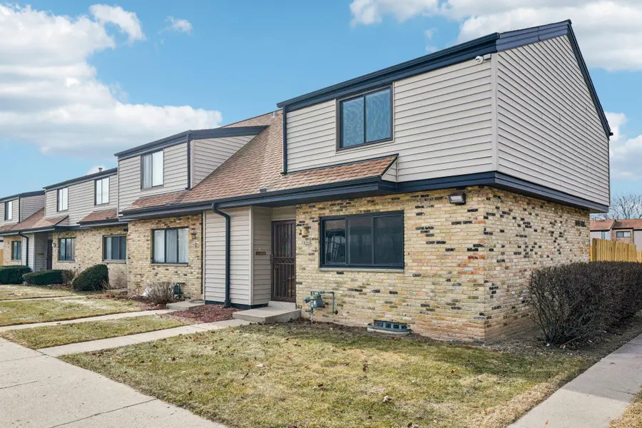 6540 N Bourbon St, Milwaukee, WI 53224 - #3