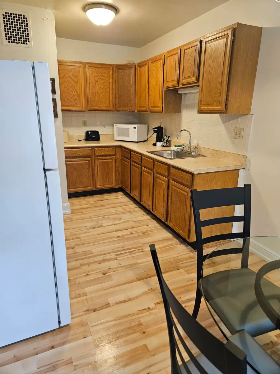 1028 E Juneau Ave, Milwaukee, WI 53202 - #2