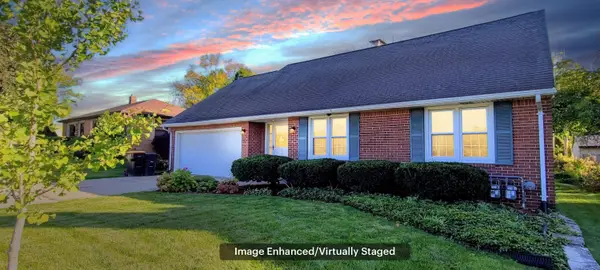 9715 W Wisconsin Ave, Wauwatosa, WI 53226