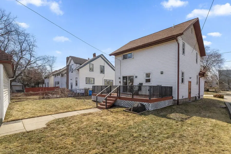 853 Genesee St, Waukesha, WI 53186 - #2