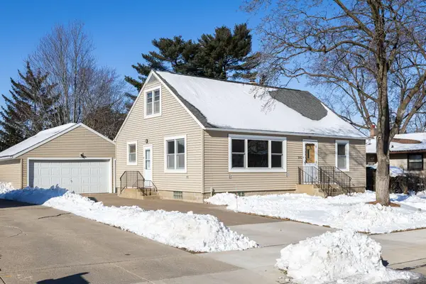 341 5th Ave N, Onalaska, WI 54650