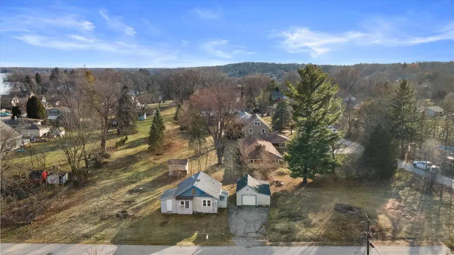 S67W18711 Emerald Dr, Muskego, WI 53150 - #2