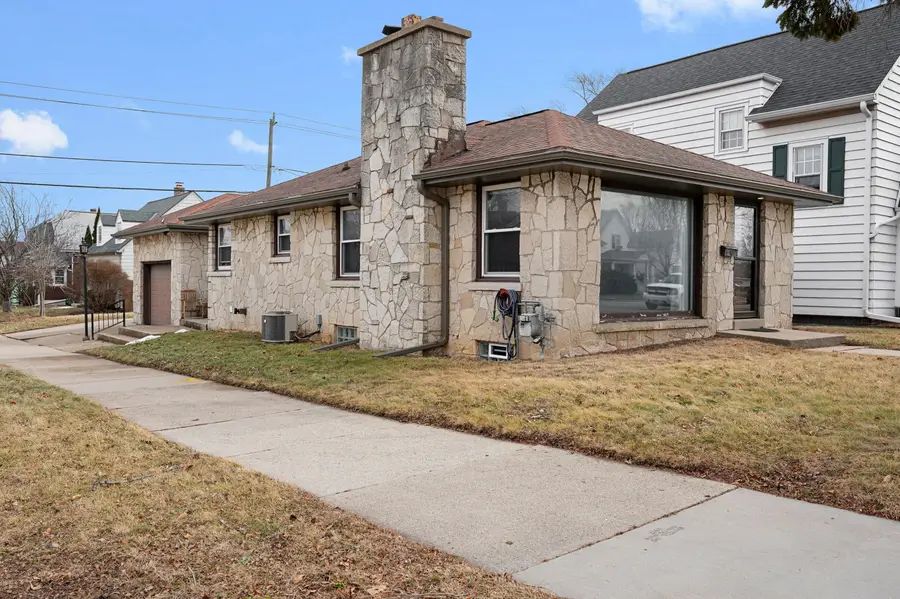 4500 S Packard Ave, Cudahy, WI 53110 - #2