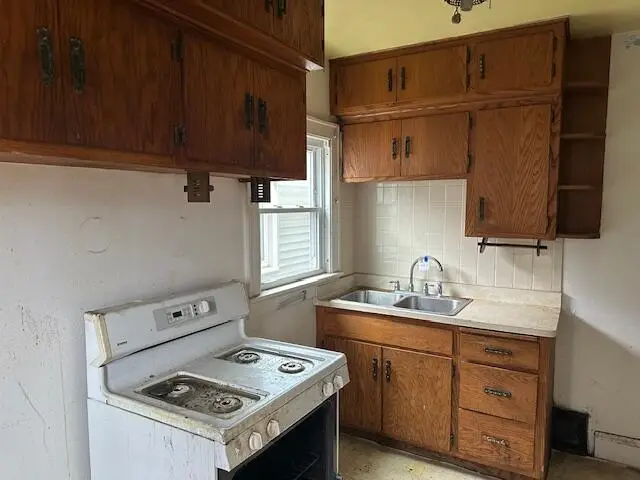 207 S 73rd St, Milwaukee, WI 53214 - #3