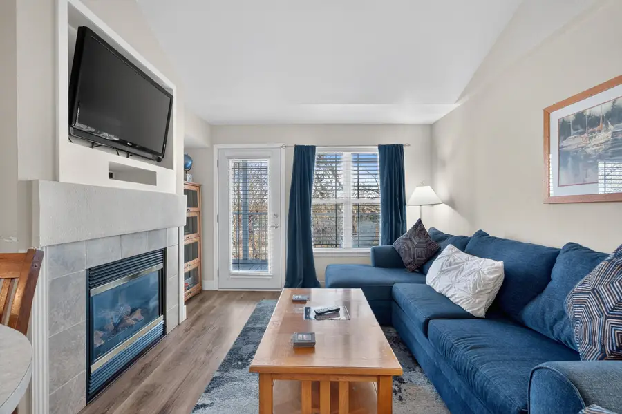 1505 S Shore Dr, Delavan, WI 53115 - #3