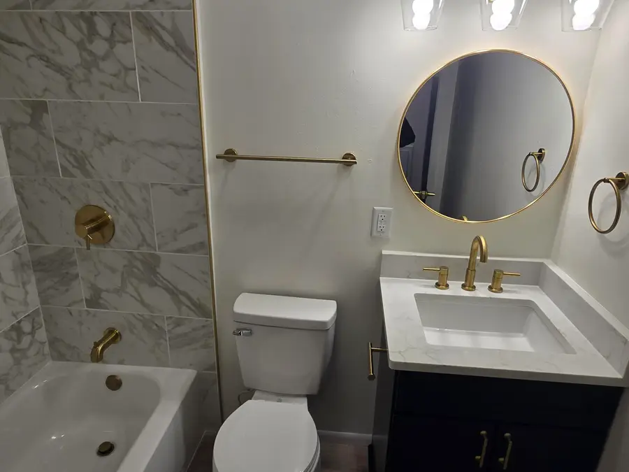 6708 Lone Elm Dr, Caledonia, WI 53402 - #3