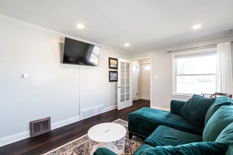 3200 S Chase Ave, Milwaukee, WI 53207 - #3