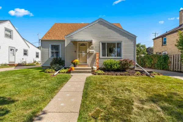 3666 S 21st St, Milwaukee, WI 53221