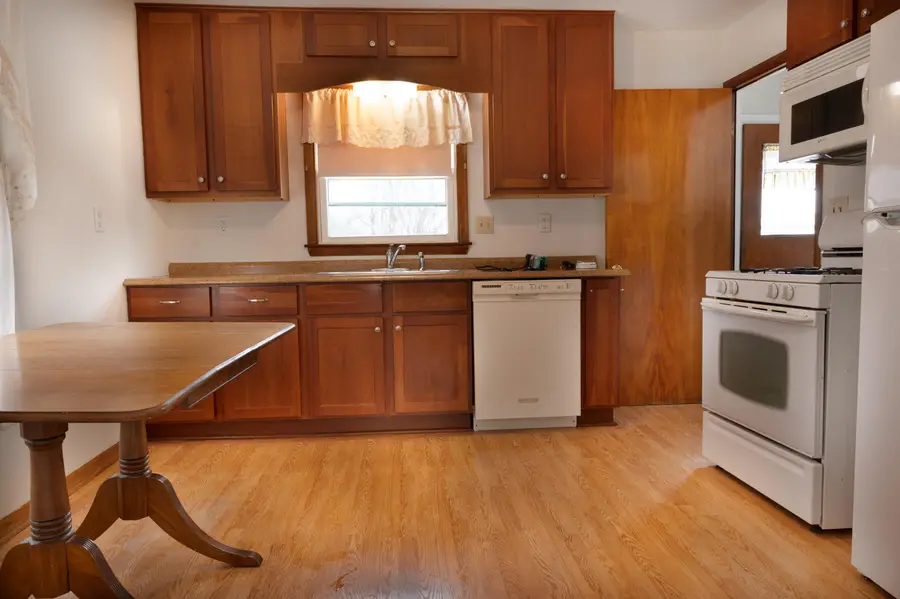 6604 W Montana St, Milwaukee, WI 53219 - #2