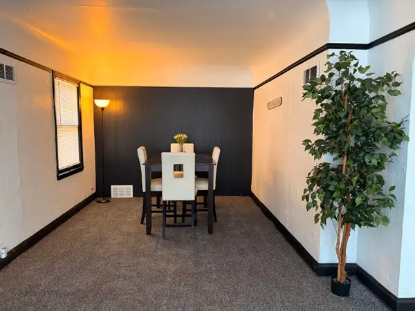 4235 W Fairmount St, Milwaukee, WI 53209