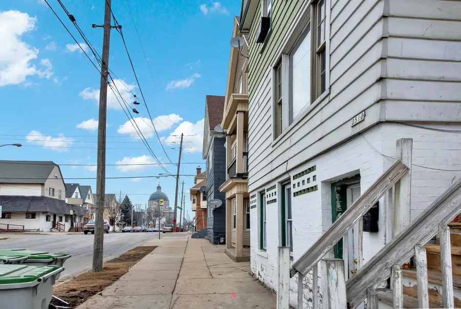 2510 S 6 St, Milwaukee, WI 53215 - #2