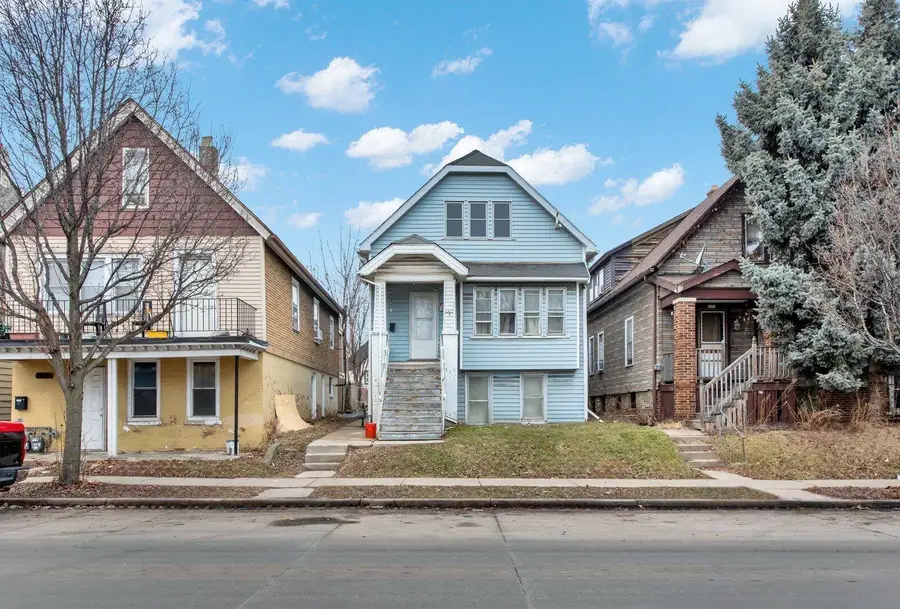 2477 S 6th St, Milwaukee, WI 53215 - #3