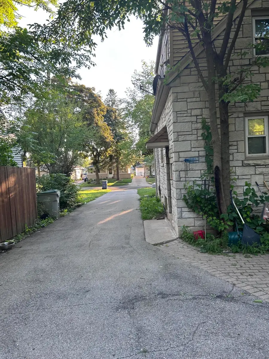 3128 S 97th St, Milwaukee, WI 53227 - #2