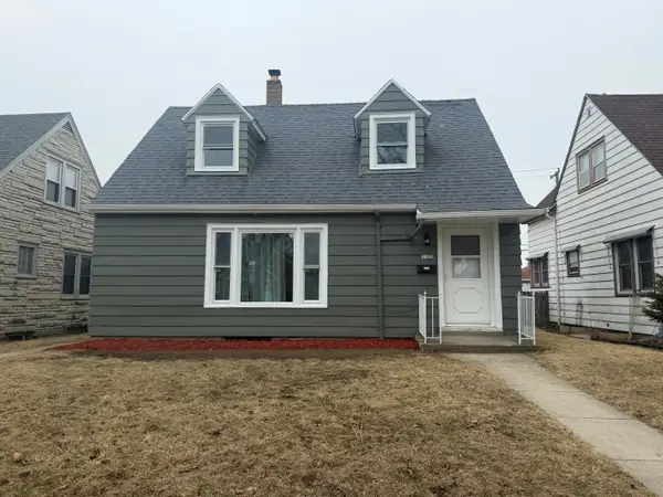 3525 S 19th St, Milwaukee, WI 53221