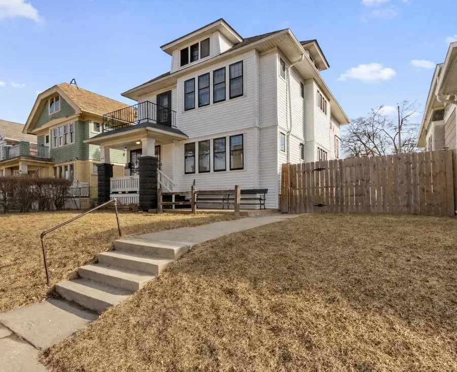 4062 N 25th St, Milwaukee, WI 53209 - #2