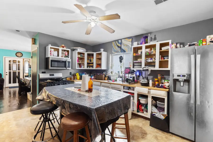 2321 S 19th St, Milwaukee, WI 53215 - #3