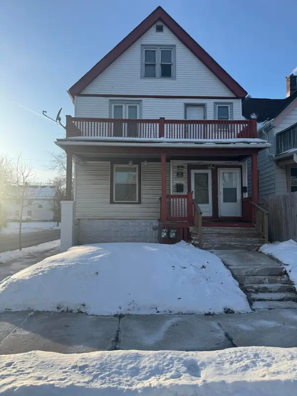 2901 N Dr Lester Carter Dr, Milwaukee, WI 53206