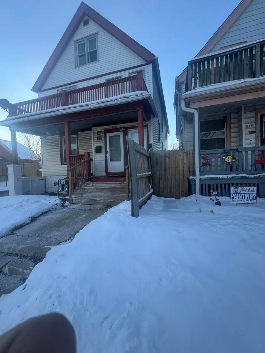 2901 N Dr Lester Carter Dr, Milwaukee, WI 53206 - #2