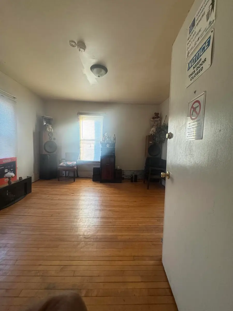 2901 N Dr Lester Carter Dr, Milwaukee, WI 53206 - #3