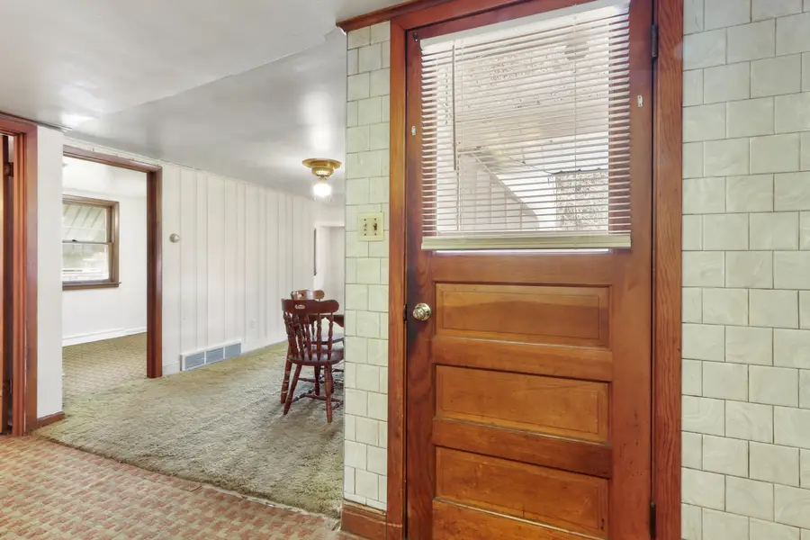 W1375 Glenwood Rd, Bloomfield, WI 53147 - #2