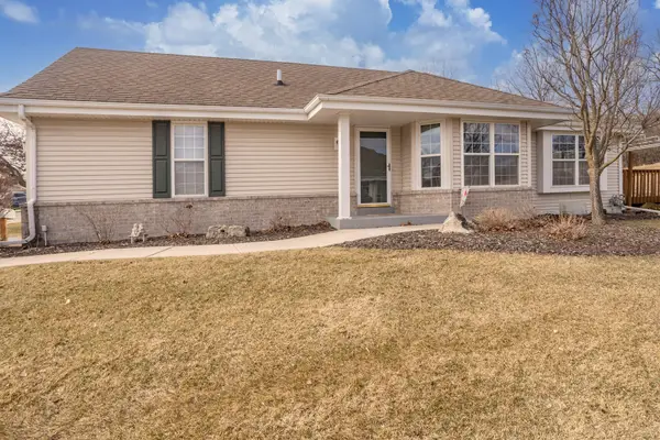 N96W14204 Knollcrest Ct, Germantown, WI 53022