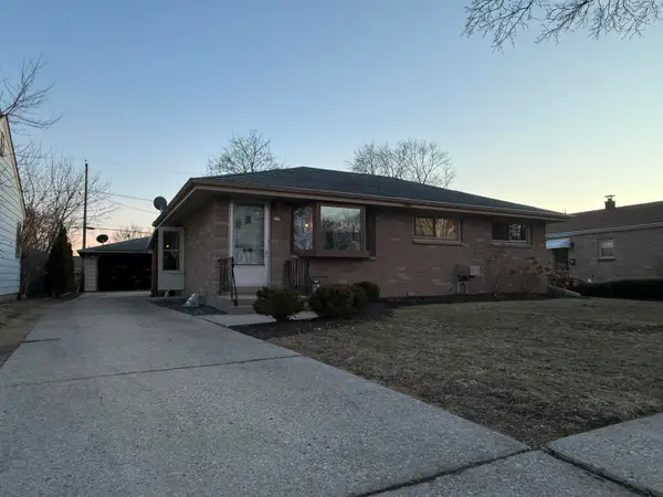 313 W Van Norman Ave, Milwaukee, WI 53207