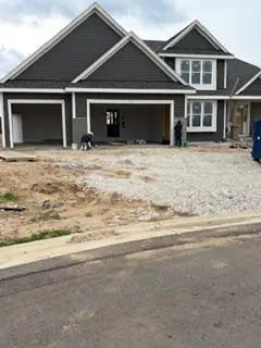 617 Talbots Woods Dr, Dousman, WI 53118 - #2