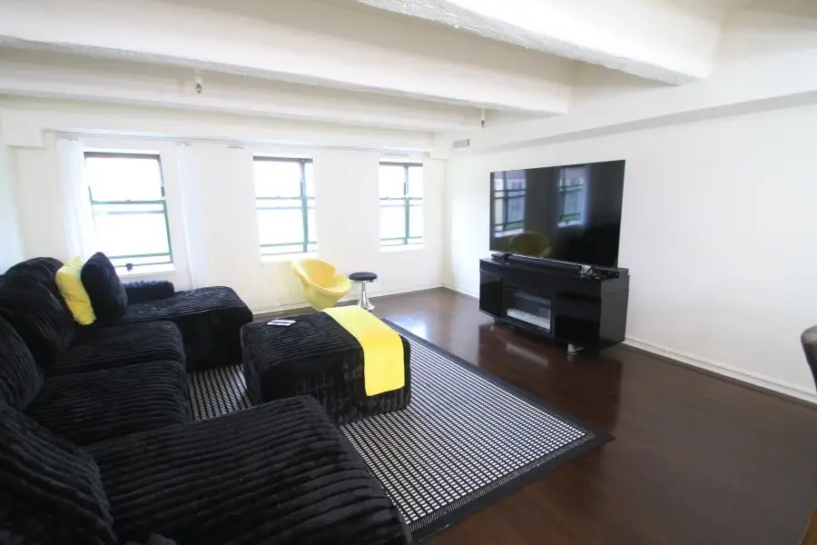 270 E Highland Ave, Milwaukee, WI 53202 - #2