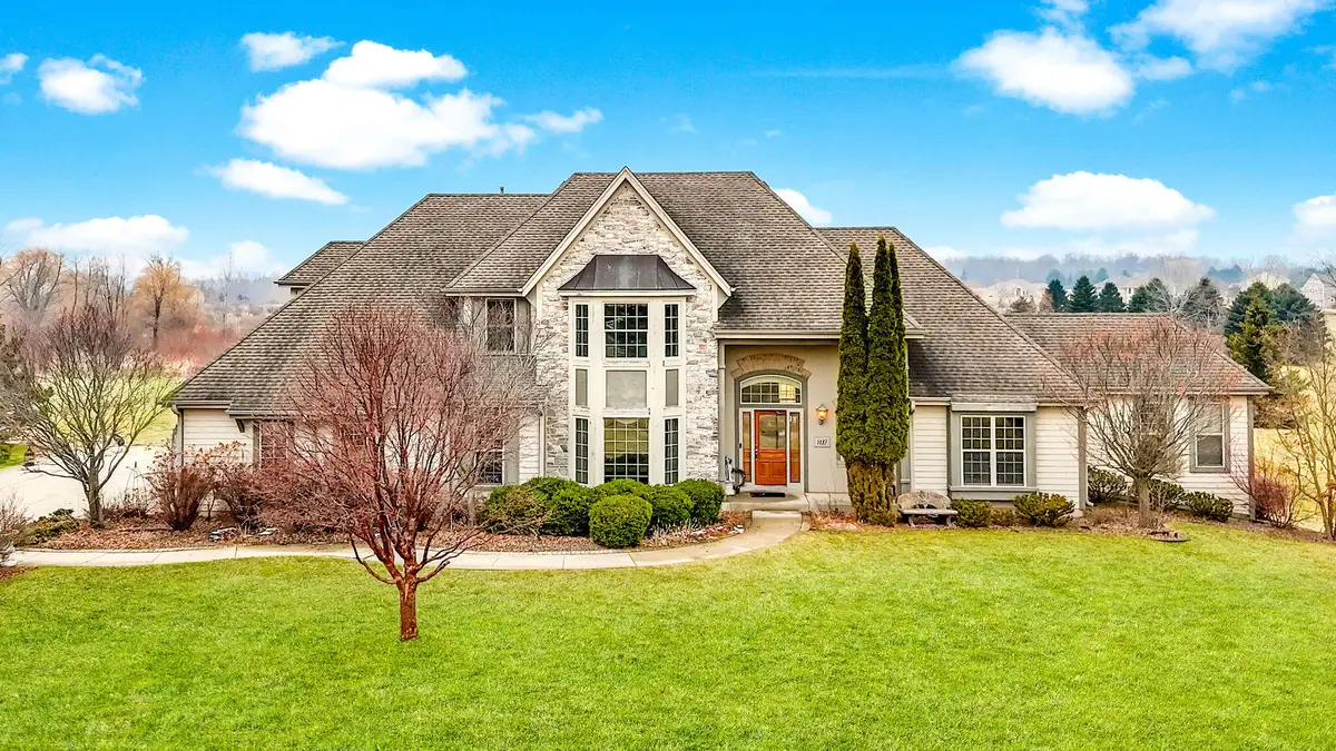 1183 Aspen Ct, Grafton, WI 53024 - #1