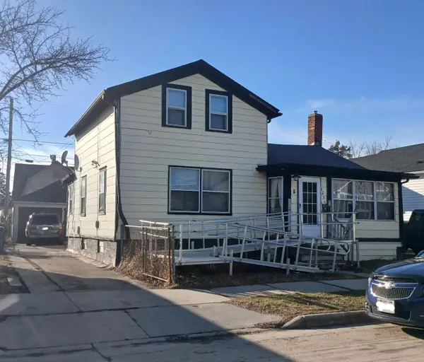 1236 Grand Ave, Racine, WI 53403