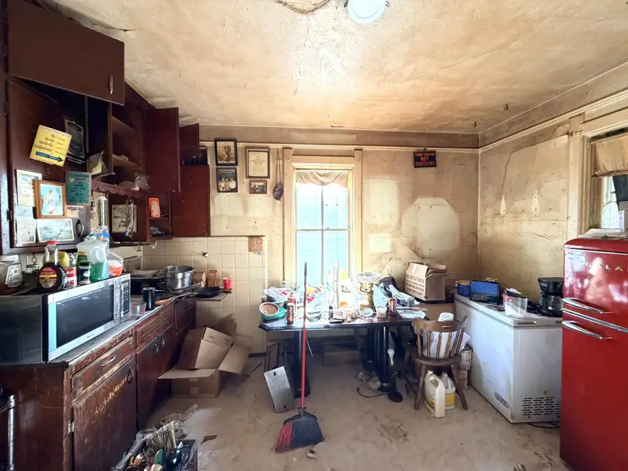 335 N 41st St, Milwaukee, WI 53208 - #3