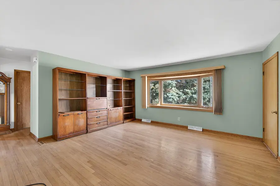 4785 S 14th St, Milwaukee, WI 53221 - #3