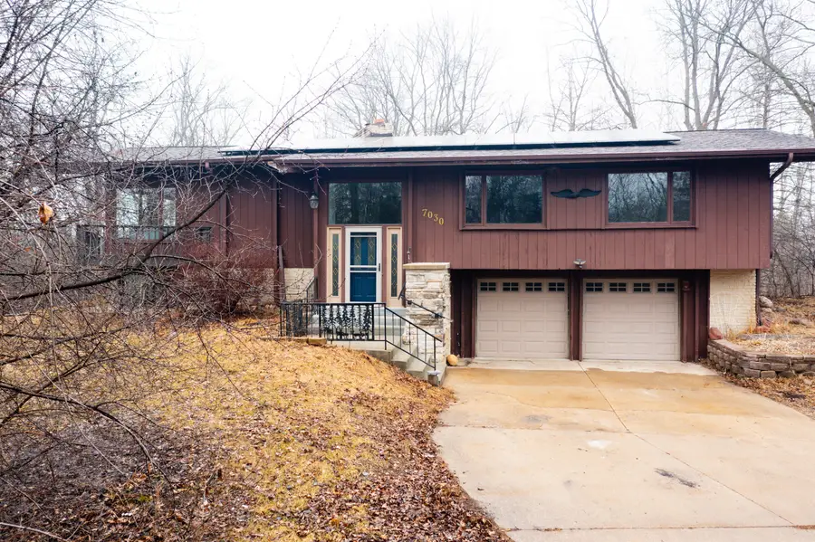 7030 Roosevelt Rd, Hartford, WI 53027 - #2