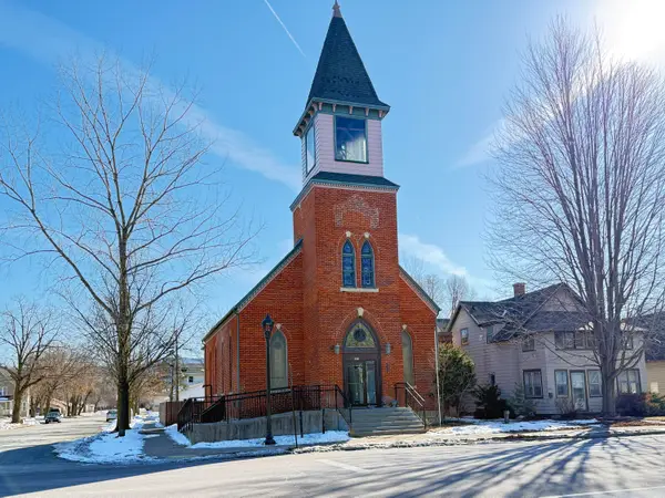 1452 George St, La Crosse, WI 54603