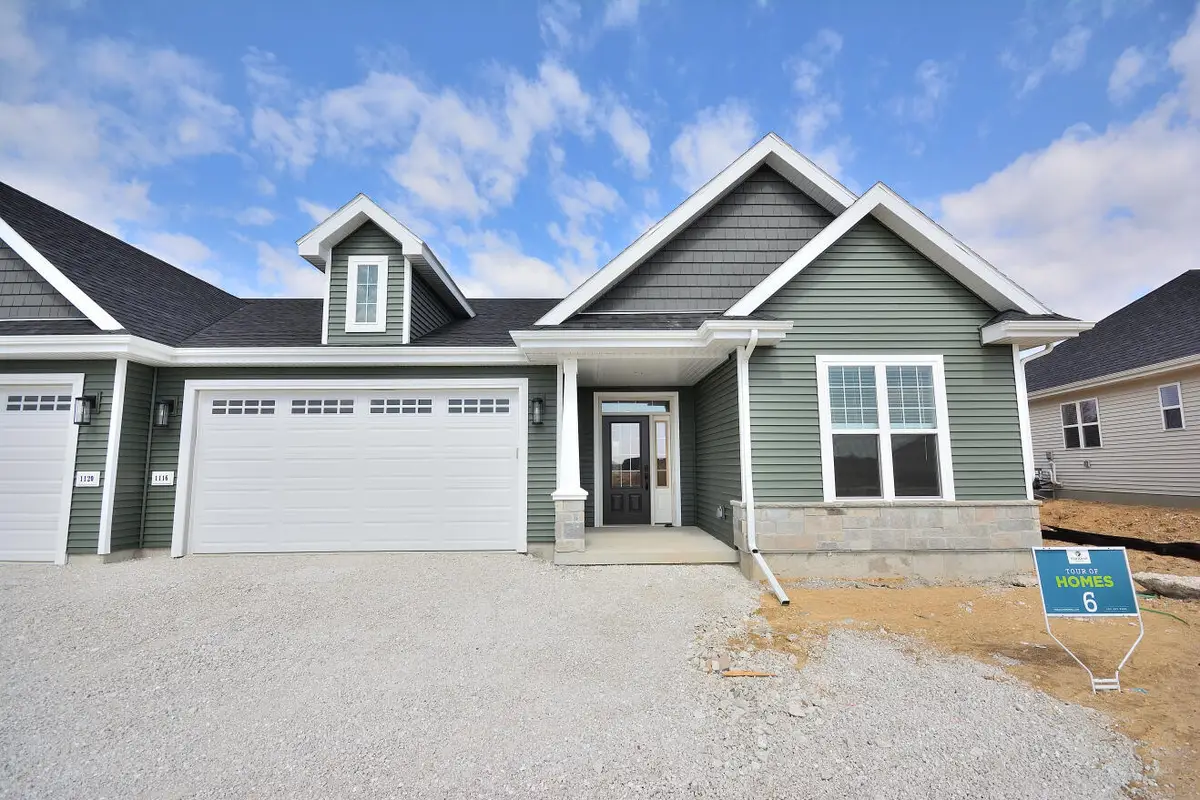 1116 Elderberry Rd, Oconomowoc, WI 53066 - #1