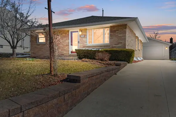 236 N 115th St, Wauwatosa, WI 53226