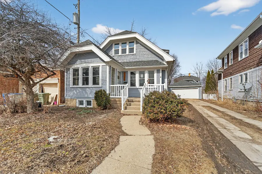 2316 E Malvern Pl, Milwaukee, WI 53207 - #2