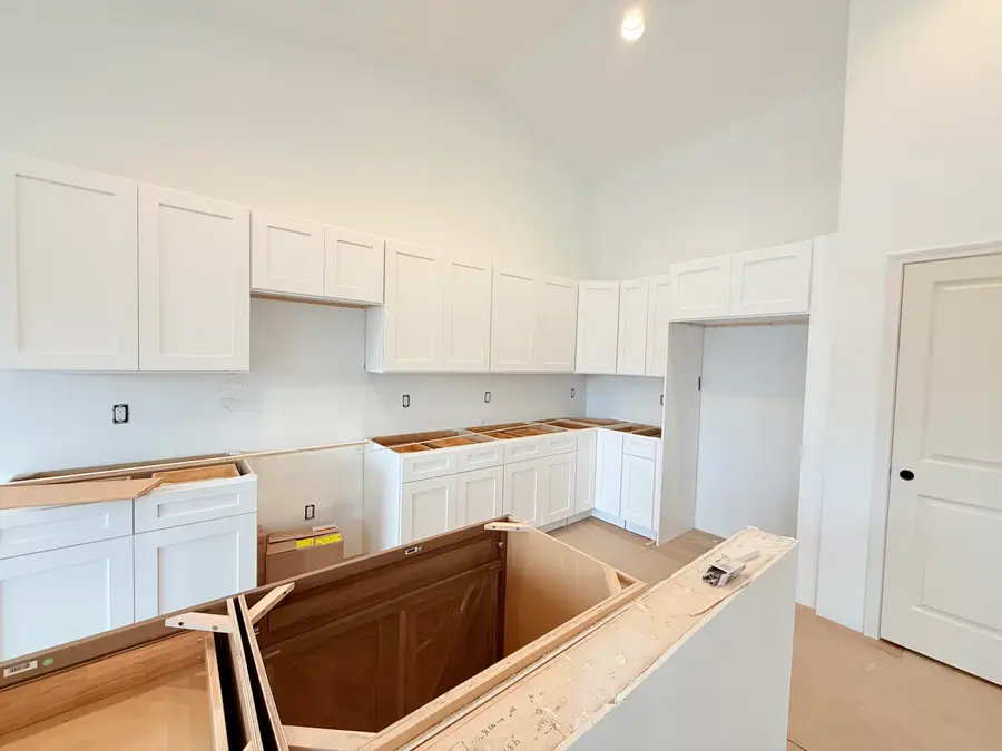 1302 Evergreen Dr, Delavan, WI 53115 - #3