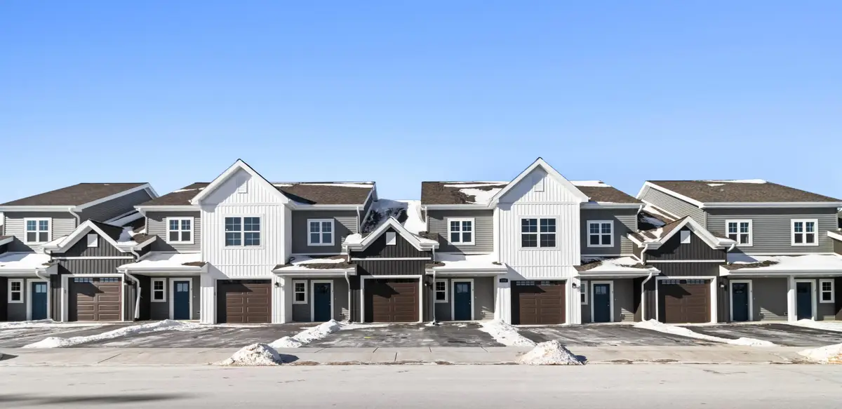 1675 Reigle Dr, Kewaskum, WI 53040 - #1