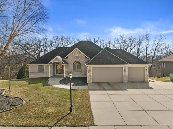 315 Prairie Song Dr, Waukesha, WI 53188