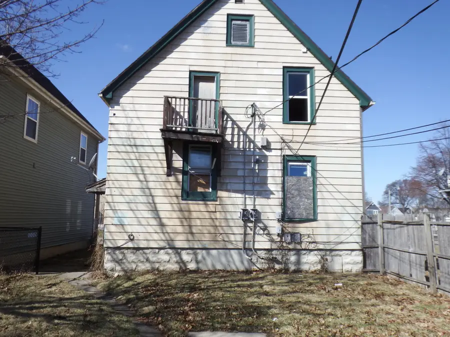 2632 N 28th St, Milwaukee, WI 53210 - #3