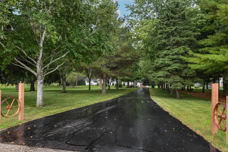 W220S6805 Crowbar Dr, Vernon, WI 53150 - #3