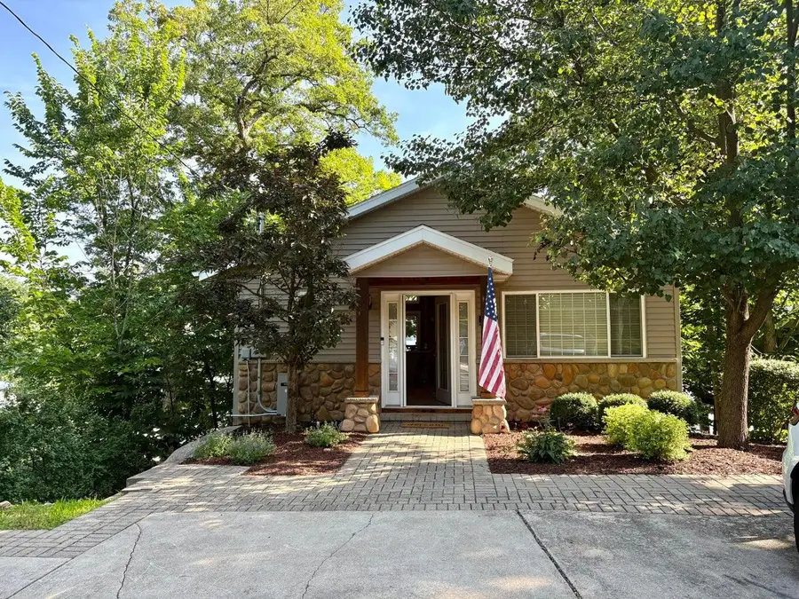 W5510 Westshore Dr, Lauderdale Lakes, WI 53121 - #3