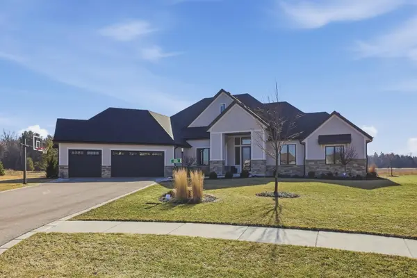 3082 Monona Ct, Summit, WI 53066