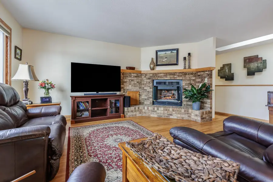 3474 Woodbridge Ct, La Crosse, WI 54601 - #3