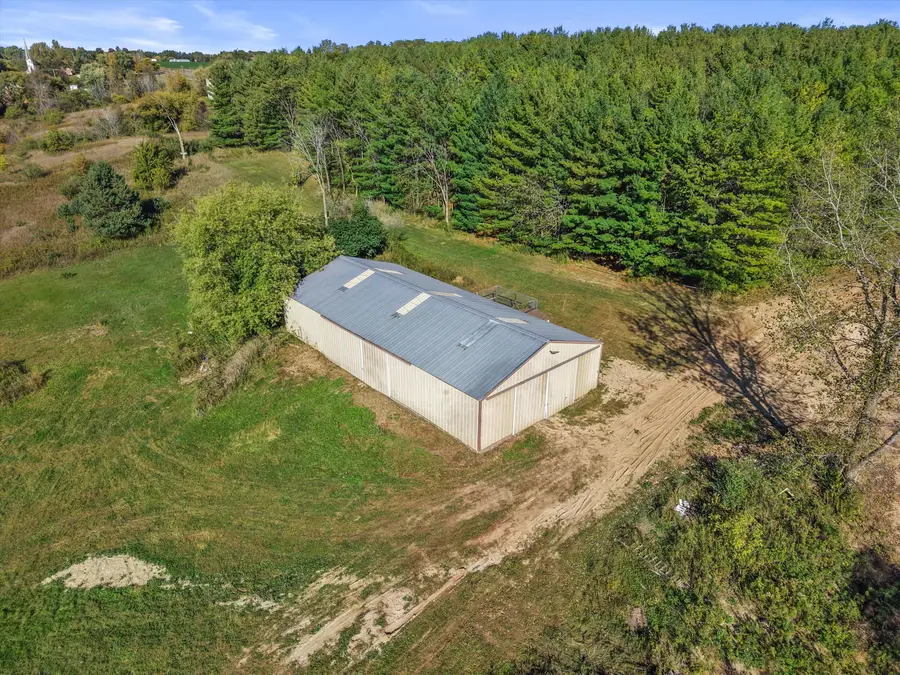 7165 Town Line Rd, West Bend, WI 53090 - #3