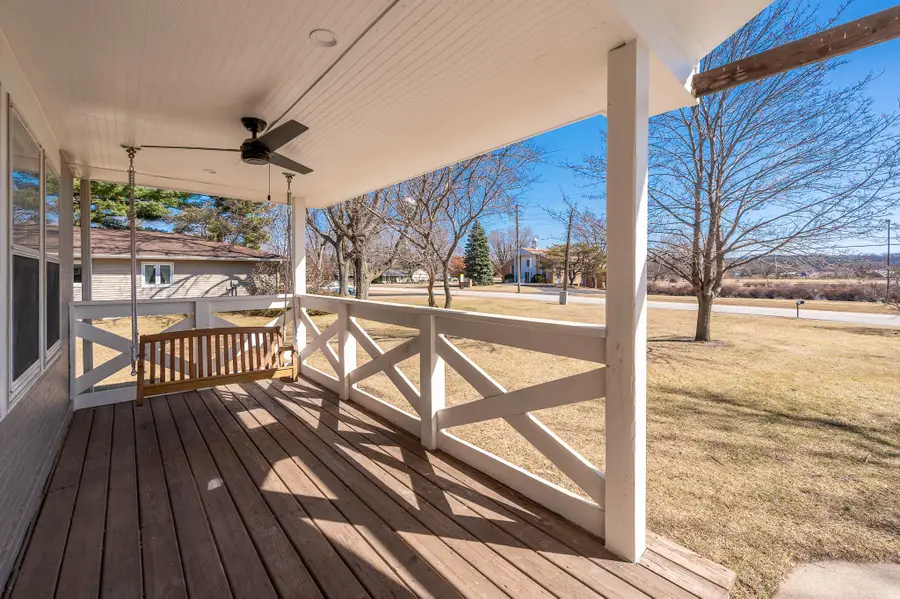 924 W Main St, Palmyra, WI 53156 - #2