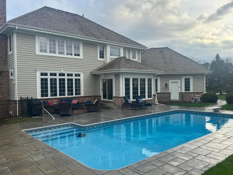 923 N Evergreen Cir, Hartland, WI 53029 - #2